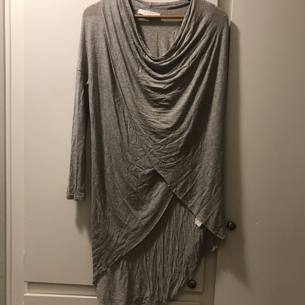 Long Sleeve Grey ASTR Wrap XS